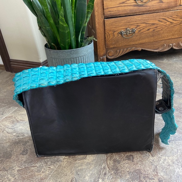 RARE Holy Cow Couture Genuine Cowhide Hair Purse with Turquoise Crocodile Strap - Picture 6 of 16